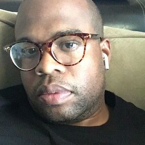 Meet your Posher, Nicholas